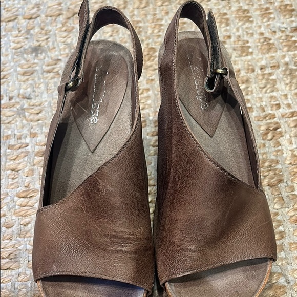 Antelope Brown Wedge Sandals - Picture 4 of 11